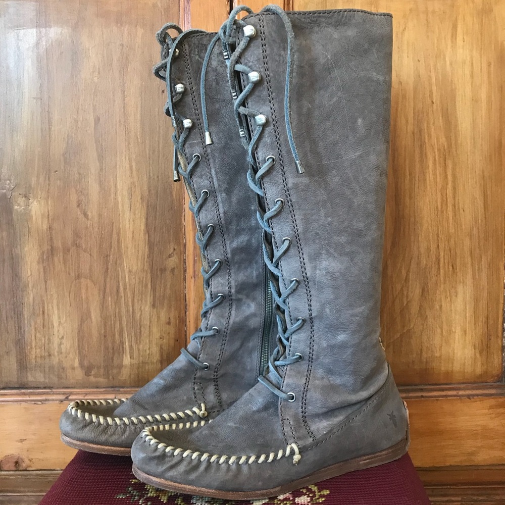 Frye sz 8.5 Tall Lace Up Alex Moccasin Boots